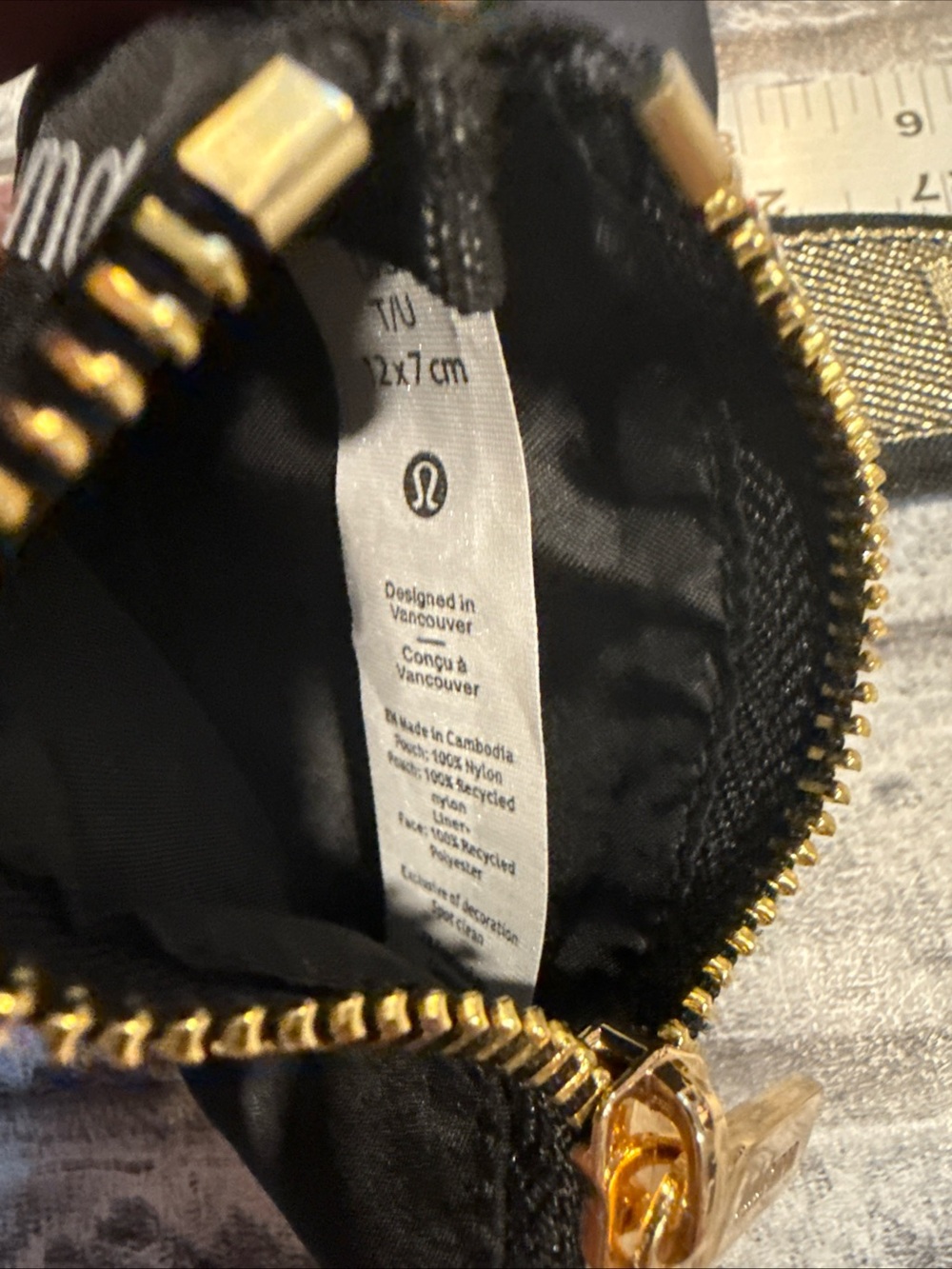 lululemon Black/Gold 2-Piece Dual Pouch Wristlet Organizer Set w/Detachable Logo - Picture 5 of 6